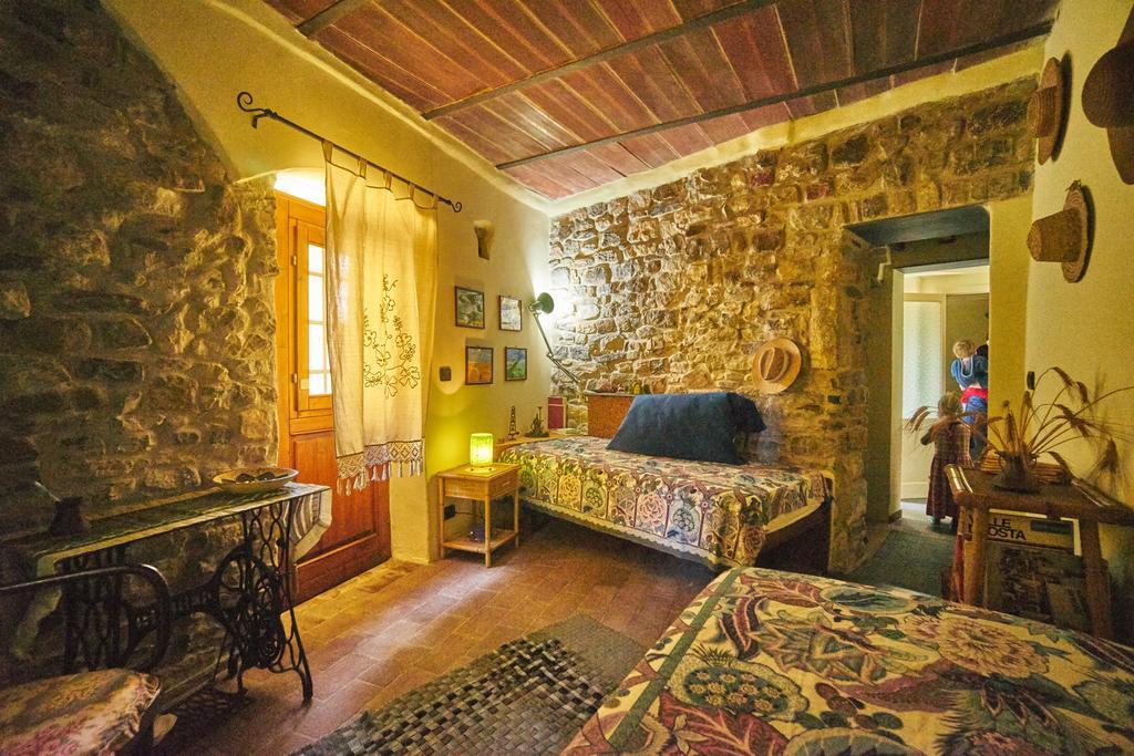 Bed and Breakfast Sotto Il Castello Trebiano Exteriér fotografie